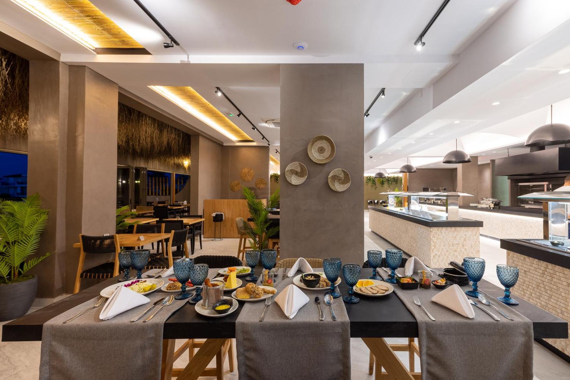 Eliros Mare Beachfront Poem Hotel 耶奥伊乌波利斯 外观 照片