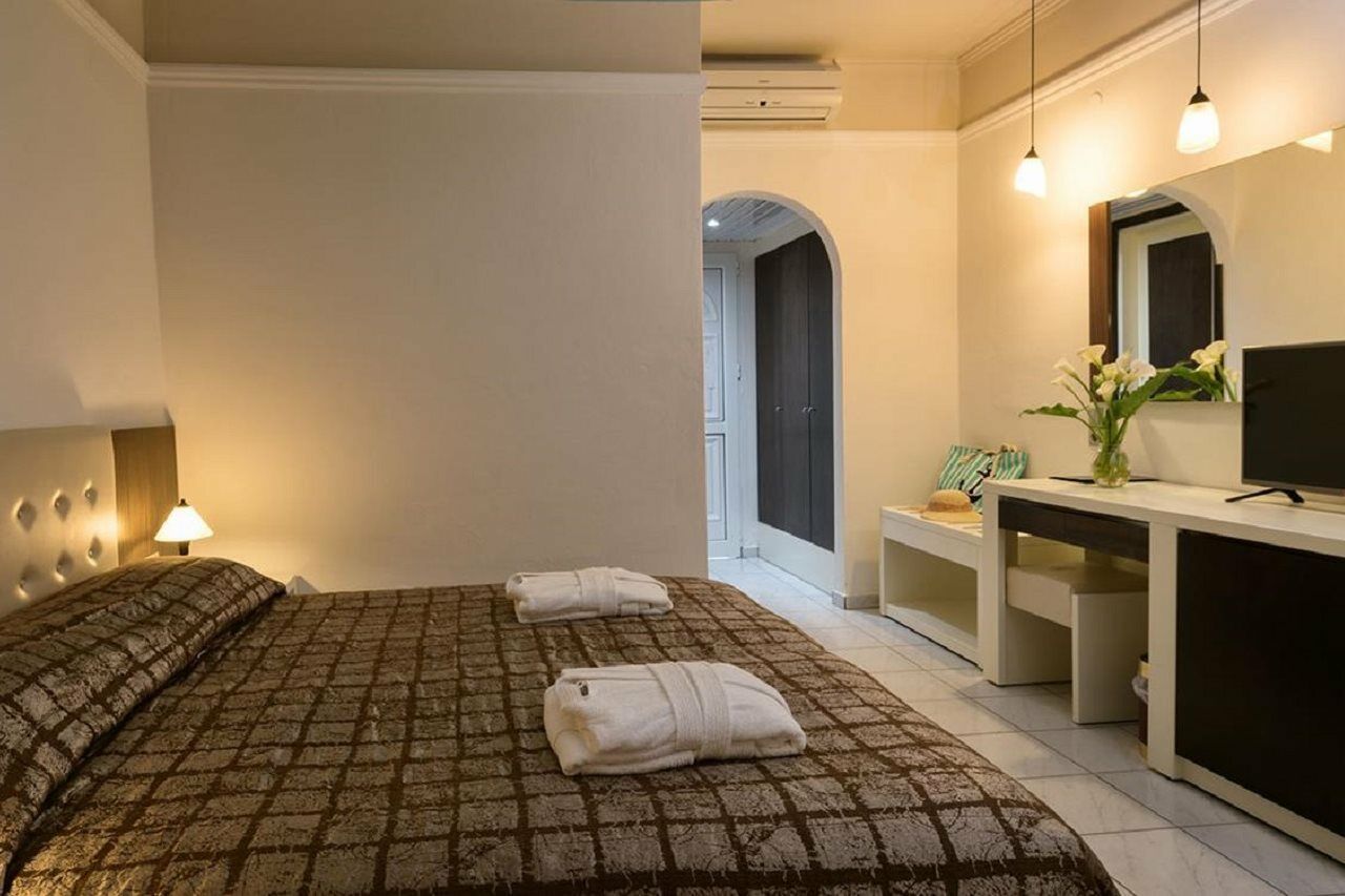 Eliros Mare Beachfront Poem Hotel 耶奥伊乌波利斯 外观 照片